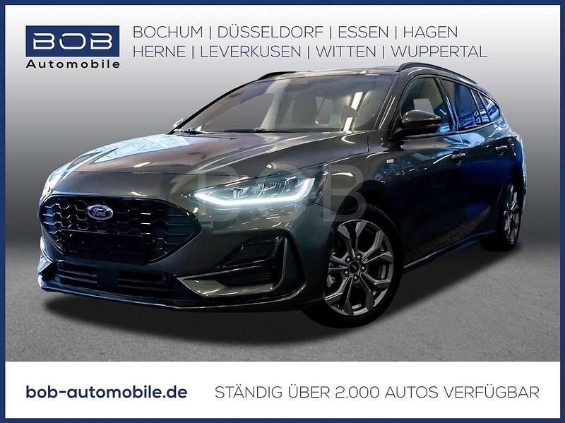 Grau Gebraucht 2024 Ford Focus ST-Line Limousine | 23.888 € (Guter Preis) - Bild 1/3