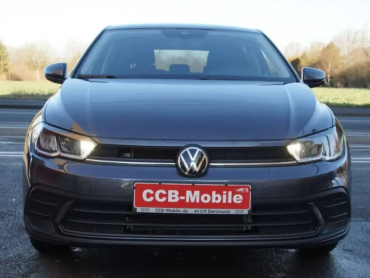 Gebraucht VW Polo Life 95 PS (69 kW) 2025 Rauchgrau metallic Kleinwagen