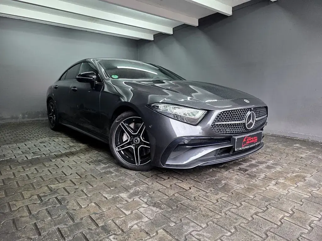 Gebraucht Mercedes CLS300 AMG line 265 PS (194 kW) 2023 Grau Coupé