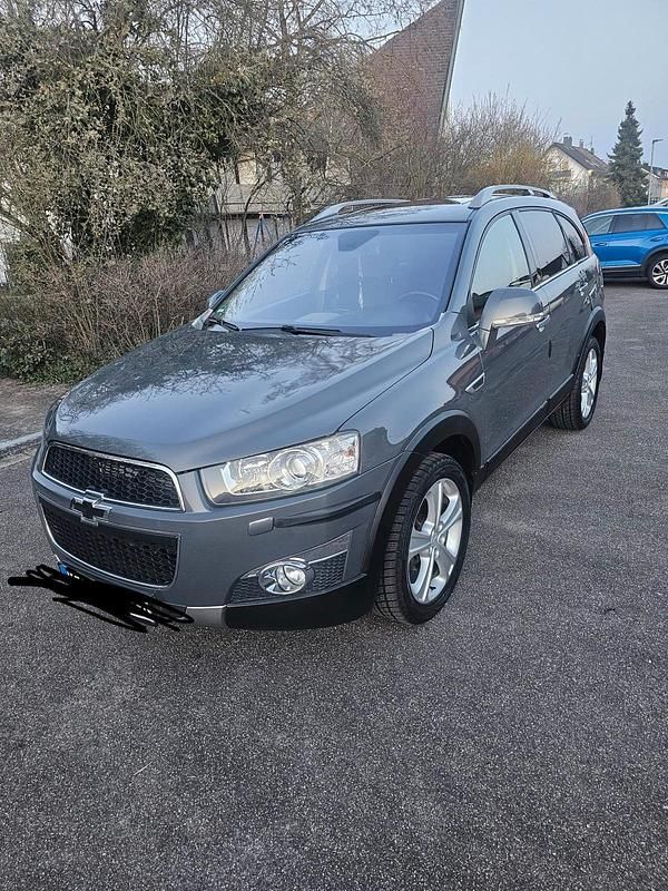 Gebraucht Chevrolet Captiva 184 PS (135 kW) 2012 Grau SUV