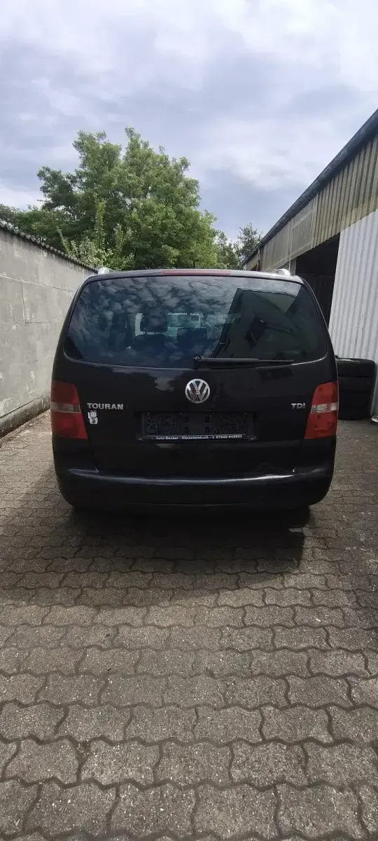 Gebraucht VW Touran 140 PS (102 kW) 2005 Schwarz Van / Kleinbus