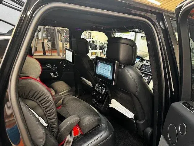 Gebraucht Land Rover Range Rover Autobiography 525 PS (386 kW) 2021 Schwarz SUV