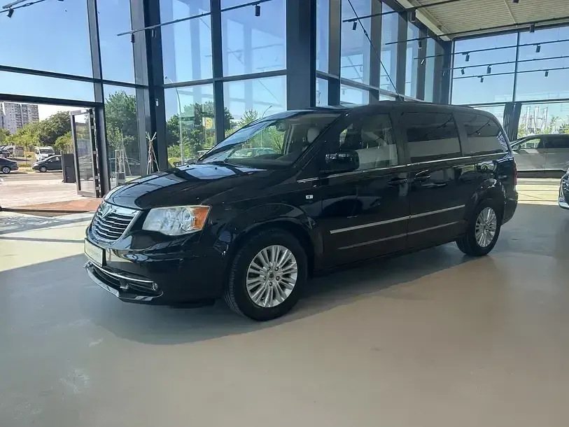 Gebraucht Lancia Voyager Gold 163 PS (119 kW) 2012 Schwarz Van / Kleinbus