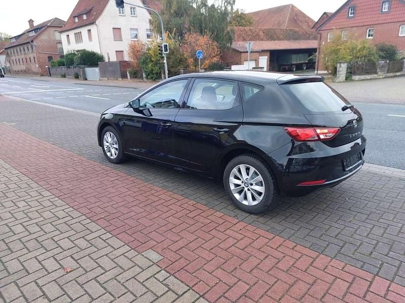 Gebraucht Seat Leon Style 116 PS (85 kW) 2017 Mitternachtsschwarz Kleinwagen