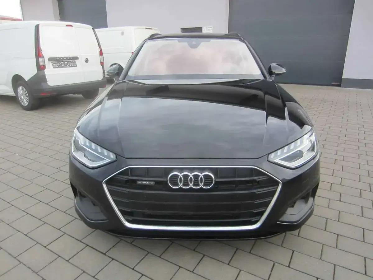 Gebraucht Audi A4 Sport 231 PS (169 kW) 2019 Brillantschwarz Kombi