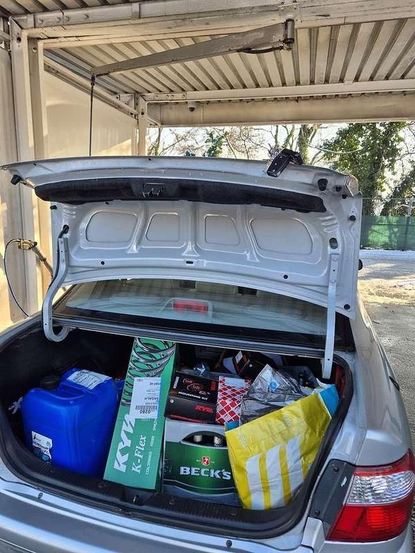 Gebraucht Mazda 626 116 PS (85 kW) 2000 Limousine