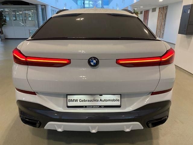 Käytetty BMW X6 Performance 340 HP (250 kW) 2022 Valkoinen Katumaasturi
