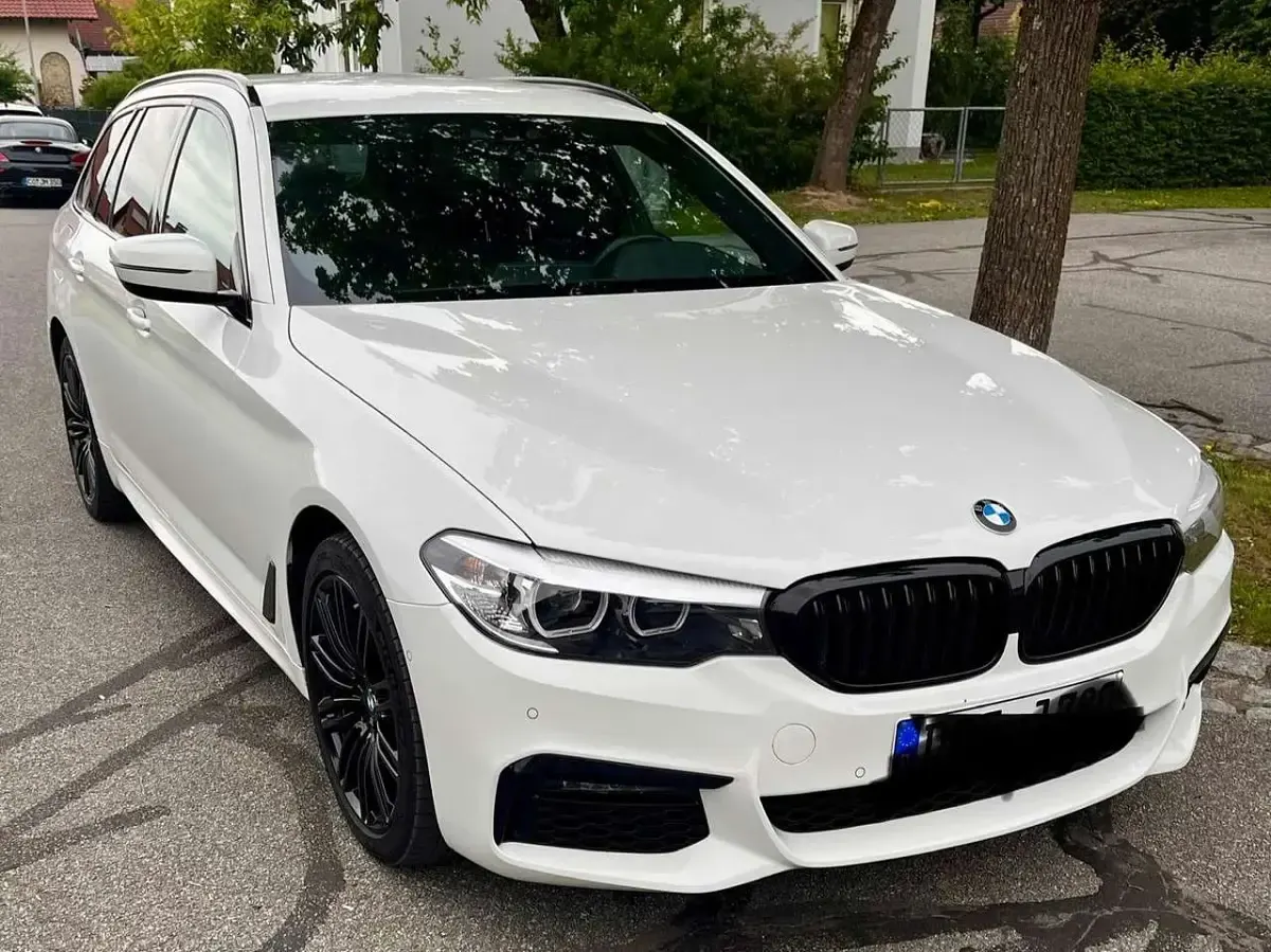 Gebraucht BMW 520 190 PS (139 kW) 2019 Weiß Kombi
