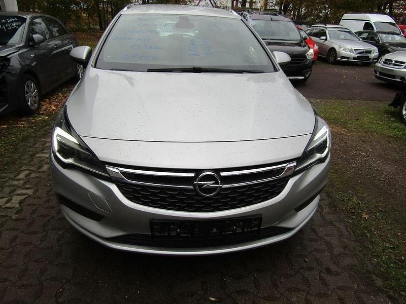 Silber Gebraucht 2017 Opel Astra Dynamic Kombi | 5.990 € (Superpreis) - Bild 1/4