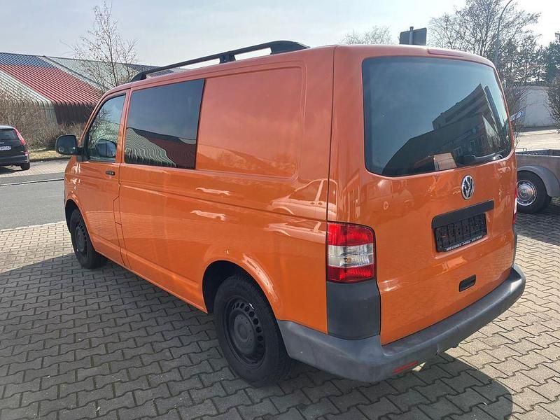 Gebraucht VW Transporter 102 PS (75 kW) 2010 Orange Van