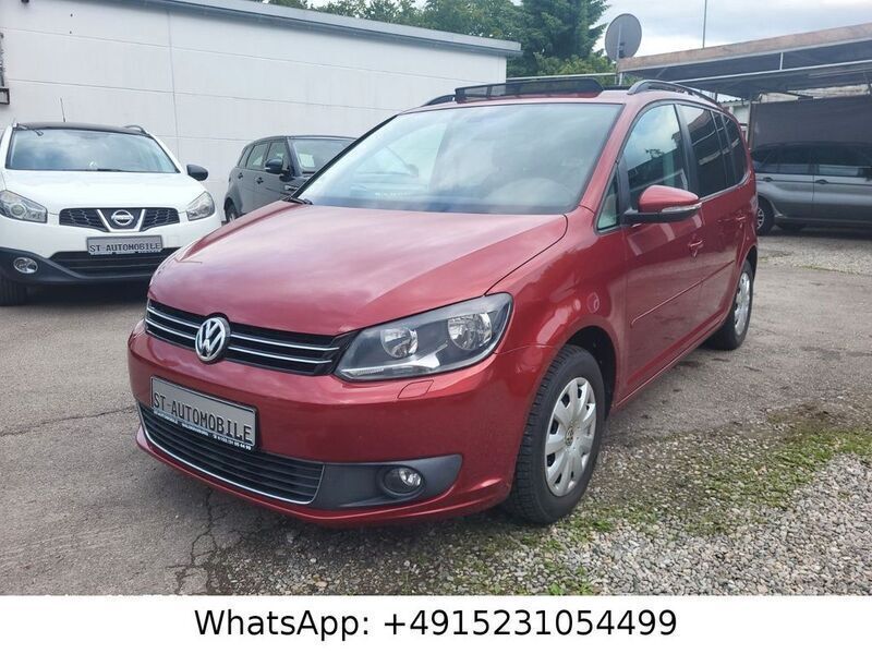Wild cherry red Gebraucht 2010 VW Touran Comfortline Van / Kleinbus | 6.450 € (Guter Preis) - Bild 1/4