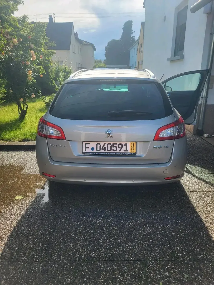 Gebraucht Peugeot 508 SW 156 PS (114 kW) 2011 Grau Kombi