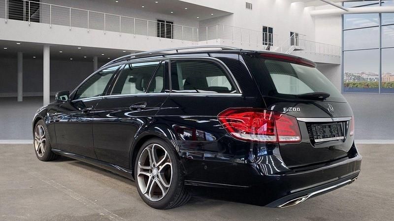 Gebraucht Mercedes E200 184 PS (135 kW) 2014 Schwarz Kombi