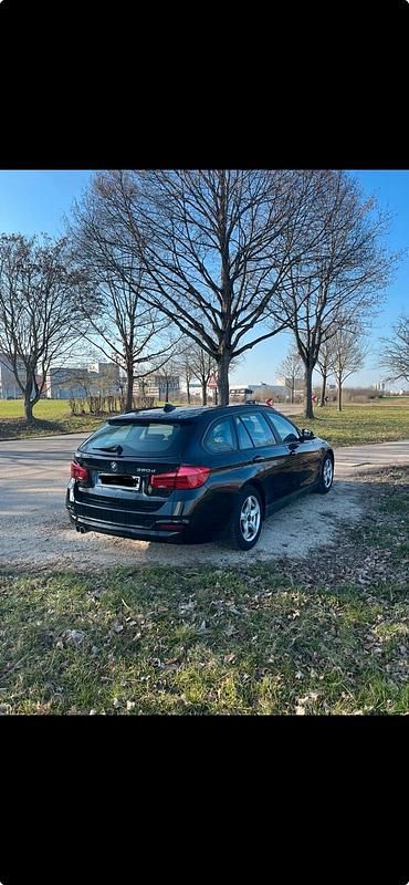 Gebraucht BMW 320 Advantage 190 PS (139 kW) 2019 Schwarz Kombi