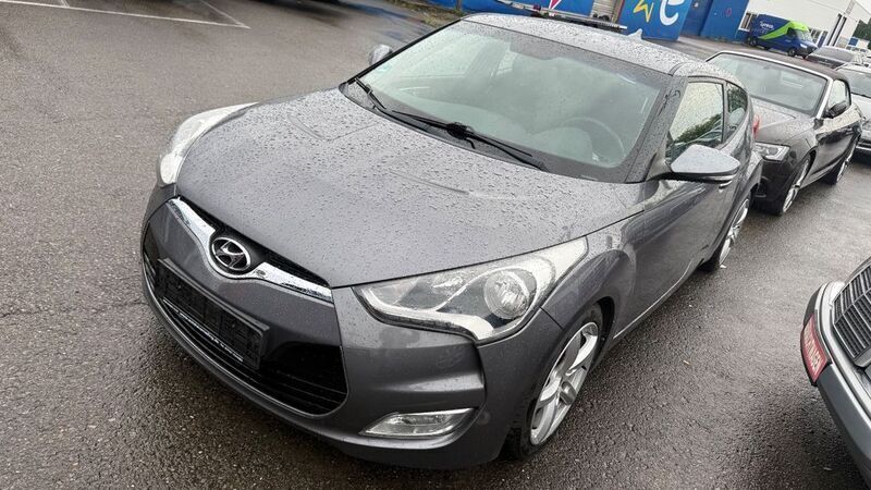 Grau Gebraucht 2012 Hyundai Veloster Style Kleinwagen | 6.999 € (Fairer Preis) - Bild 1/4