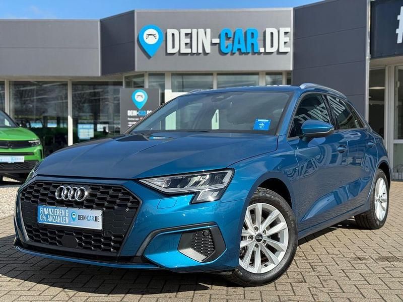 Gebraucht Audi A3 Ambiente 150 PS (110 kW) 2022 Blau Limousine