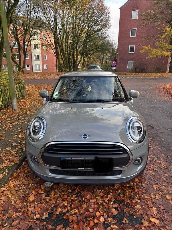 Grau Gebraucht 2019 Mini ONE Kleinwagen | 13.000 € (Fairer Preis) - Bild 1/4