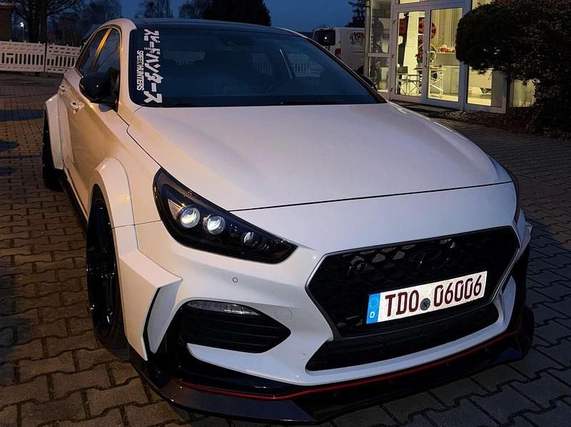 Gebraucht Hyundai i30 275 PS (202 kW) 2018 Weiß Limousine