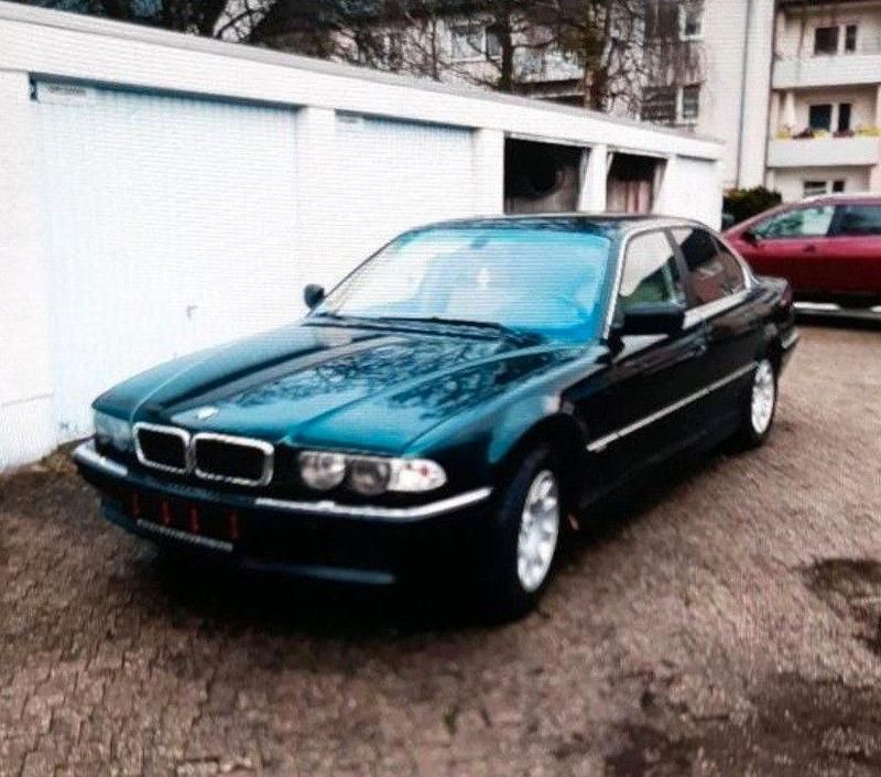 Gebraucht BMW 728 193 PS (141 kW) 2000 Grün Limousine