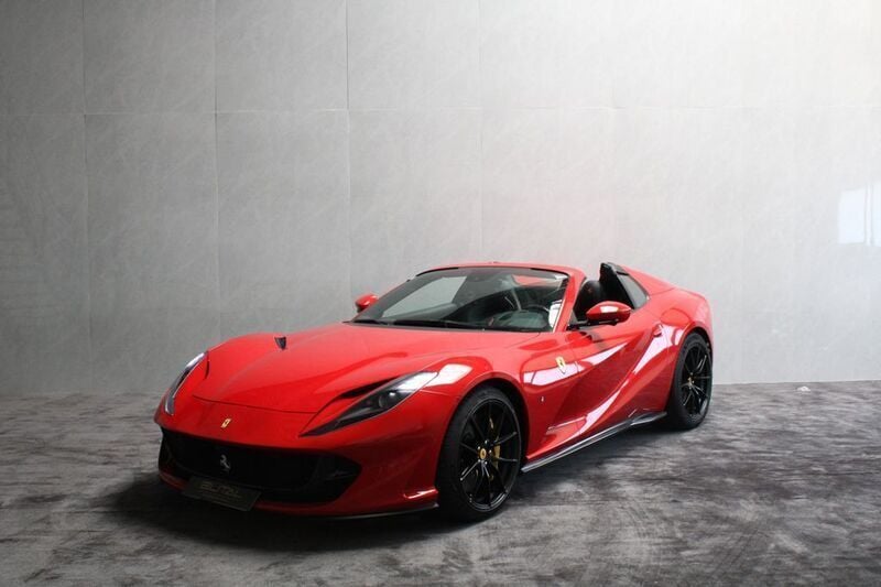 Rosso corsa Gebraucht 2021 Ferrari 812 Cabrio | 446.250 € (Superpreis) - Bild 1/4