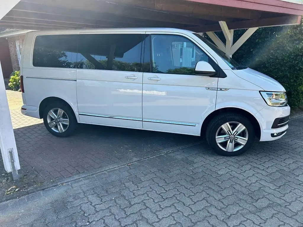 Gebraucht VW Multivan Generation Six 150 PS (110 kW) 2017 Weiß Van / Kleinbus