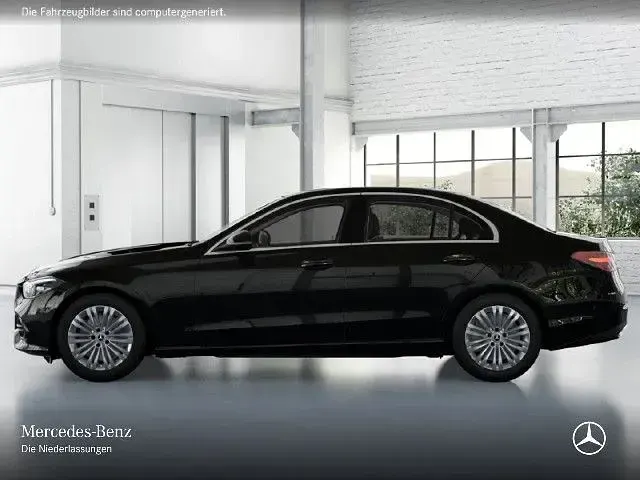 Gebraucht Mercedes C220 Avantgarde 200 PS (147 kW) 2025 Obsidianschwarz Limousine