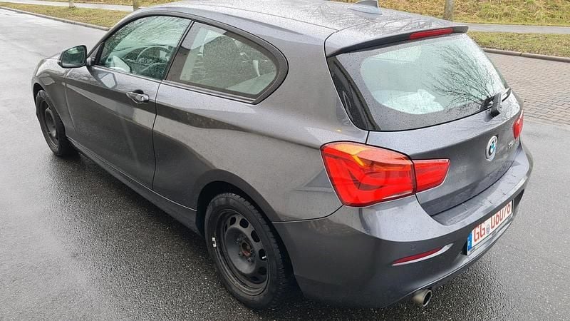 Gebraucht BMW 118 Advantage 136 PS (100 kW) 2016 Grau Kleinwagen