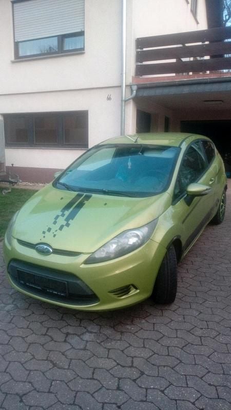 Gebraucht Ford Fiesta 82 PS (60 kW) 2009 Grün Kleinwagen