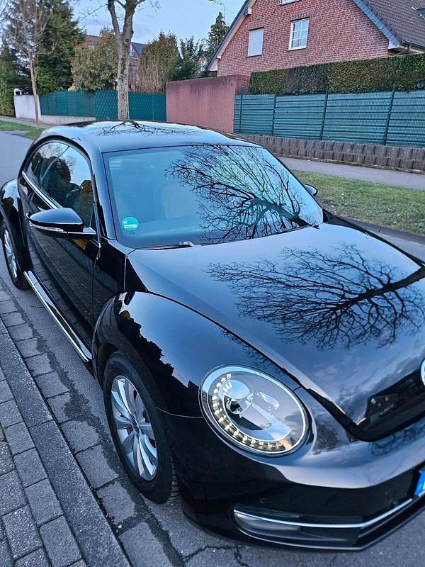Gebraucht VW Beetle Design 105 PS (77 kW) 2012 Schwarz Kleinwagen