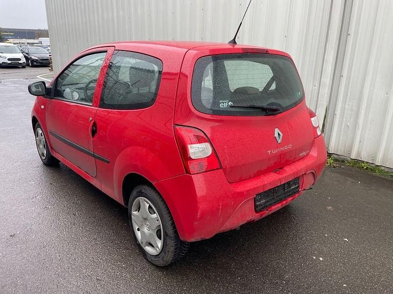 Gebraucht Renault Twingo 58 PS (42 kW) 2010 Rot Kleinwagen
