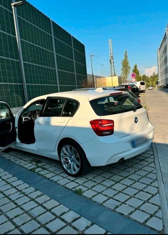 Gebraucht BMW 114 102 PS (75 kW) 2013 Weiß Kleinwagen