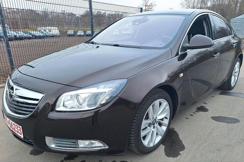 Gebraucht Opel Insignia 194 PS (142 kW) 2013 Braun Limousine