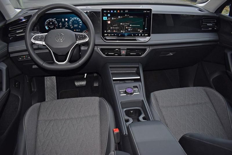 Neu VW Tiguan Life 150 PS (110 kW) 2025 Schwarz SUV