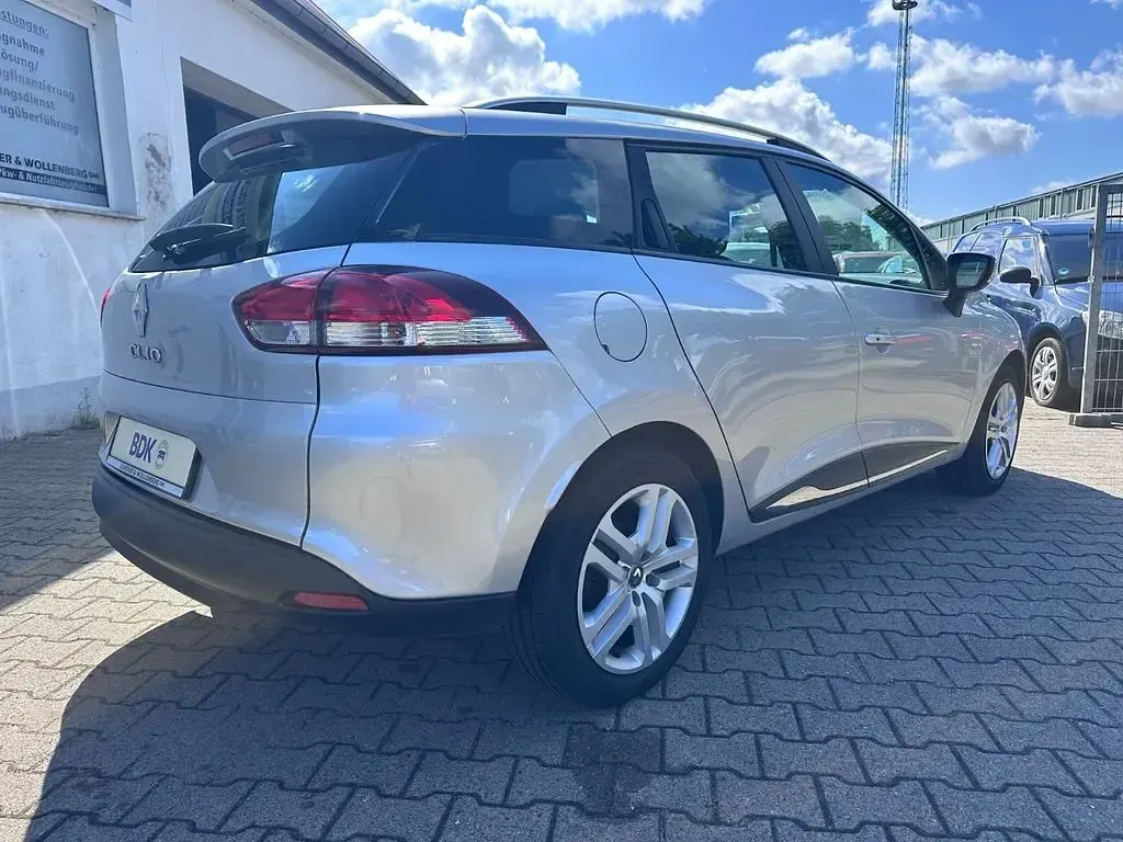 Gebraucht Renault Clio Collection 90 PS (66 kW) 2020 Grau Kombi