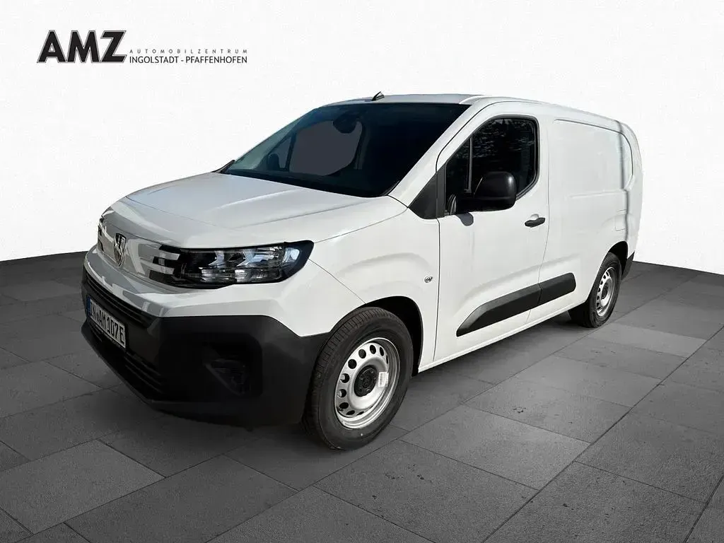 Neu Peugeot E-Partner 100 kW (136 PS) 2025 Kaolin weiß Van / Kleinbus