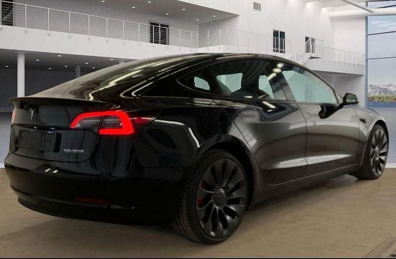 Gebraucht Tesla Model 3 Performance 461 kW (627 PS) 2023 Solid black Limousine