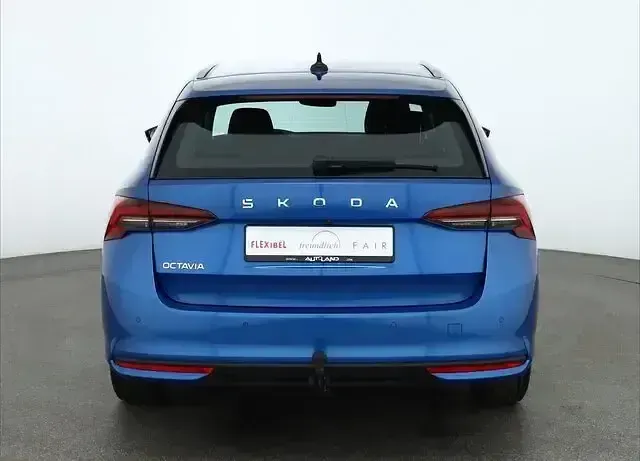 Gebraucht Skoda Octavia 150 PS (110 kW) 2025 Blau Kombi