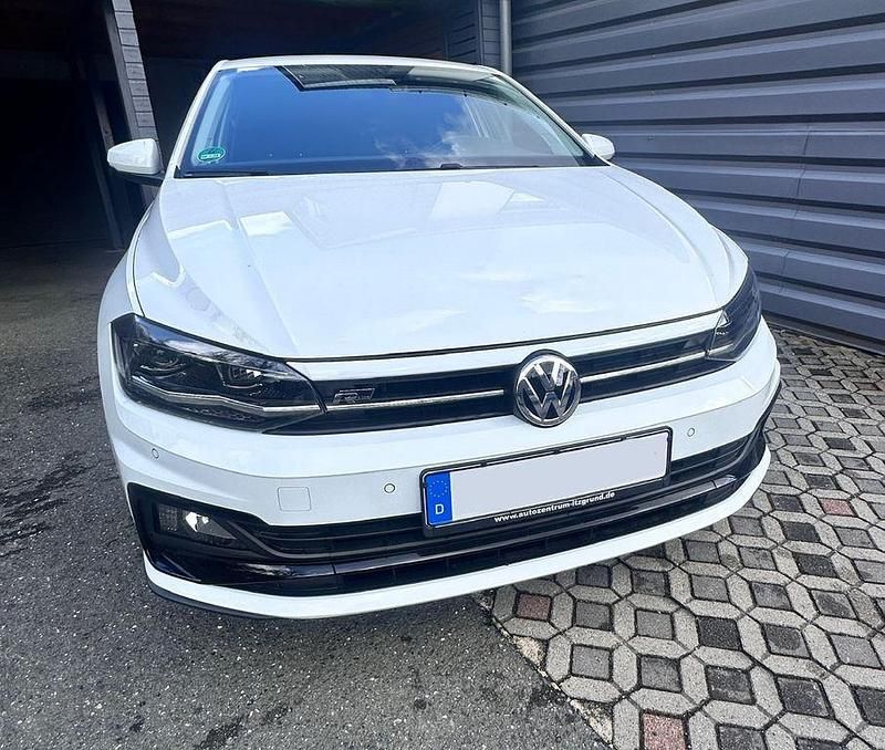 Gebraucht VW Polo R-line 95 PS (69 kW) 2019 Weiß Kleinwagen