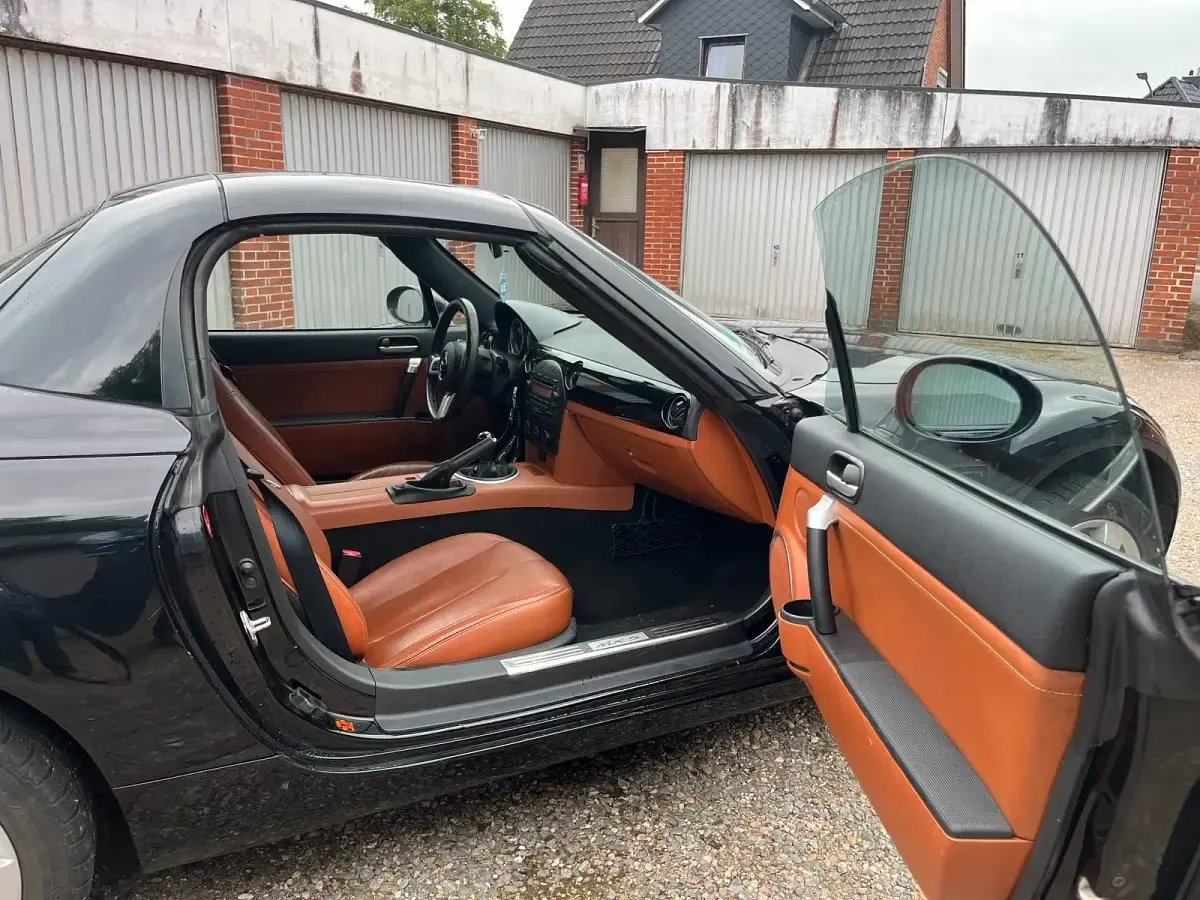 Gebraucht Mazda MX5 160 PS (117 kW) 2007 Schwarz Cabrio