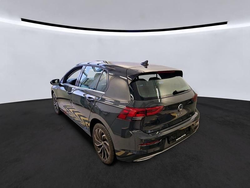 Gebraucht VW Golf VIII Style 190 PS (139 kW) 2024 Grau Limousine