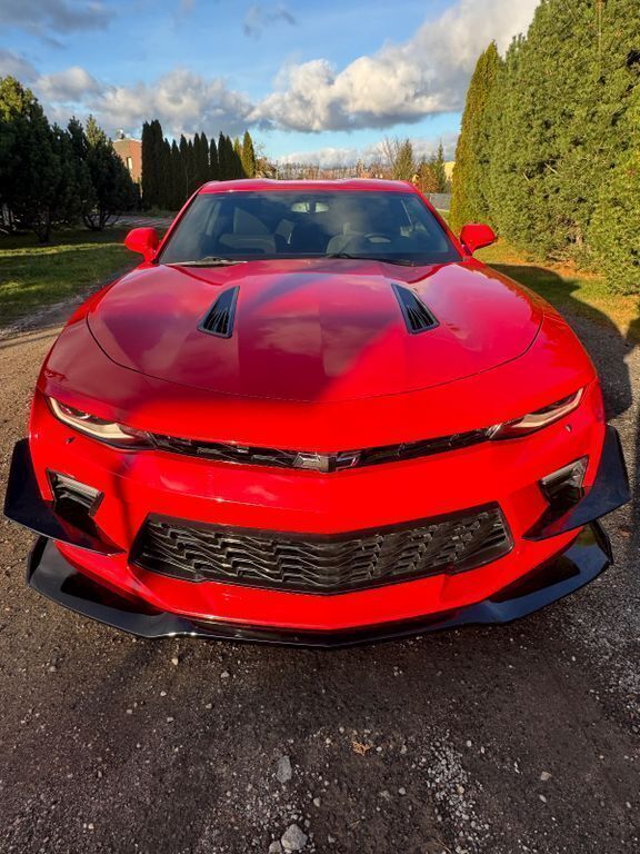 Rot Gebraucht 2017 Chevrolet Camaro SS | 28.950 € (Superpreis) - Bild 1/4