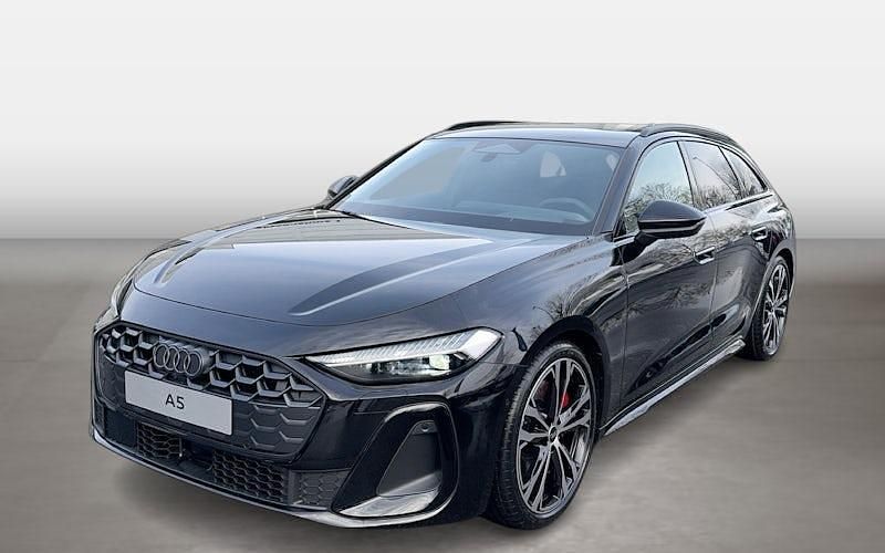 Neu Audi A5 Comfort 367 PS (269 kW) 2026 Schwarz Kombi