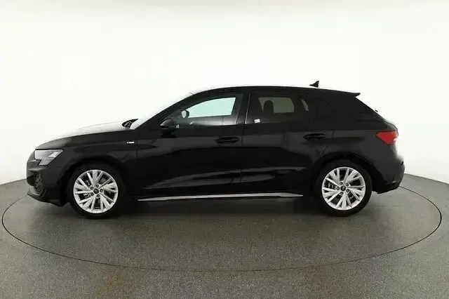 Neu Audi A3 S-Line 150 PS (110 kW) 2025 Schwarz Limousine