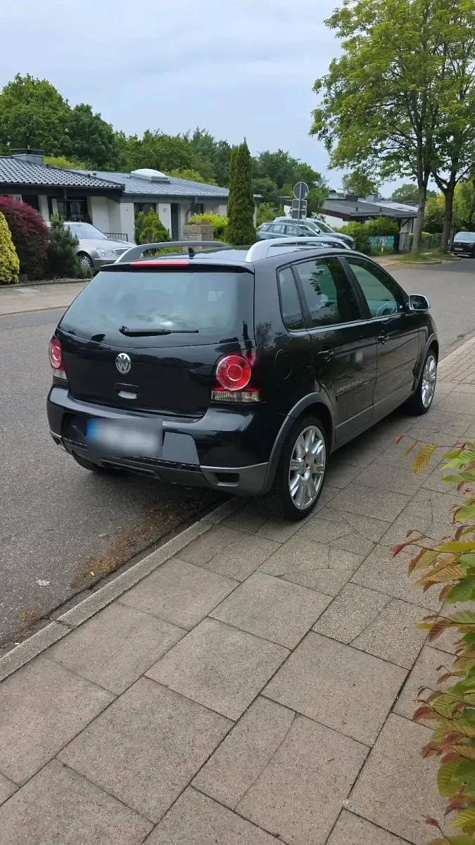 Gebraucht VW Polo Cross 80 PS (58 kW) 2009 Schwarz Kleinwagen