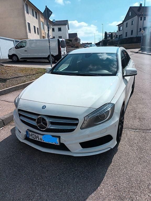 Gebraucht Mercedes A250 211 PS (155 kW) 2014 Weiß Limousine
