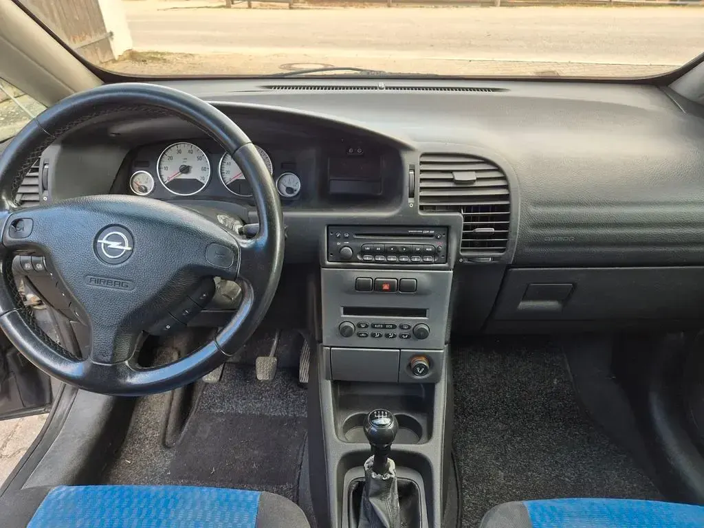 Gebraucht Opel Zafira 125 PS (91 kW) 2004 Grau Van / Kleinbus