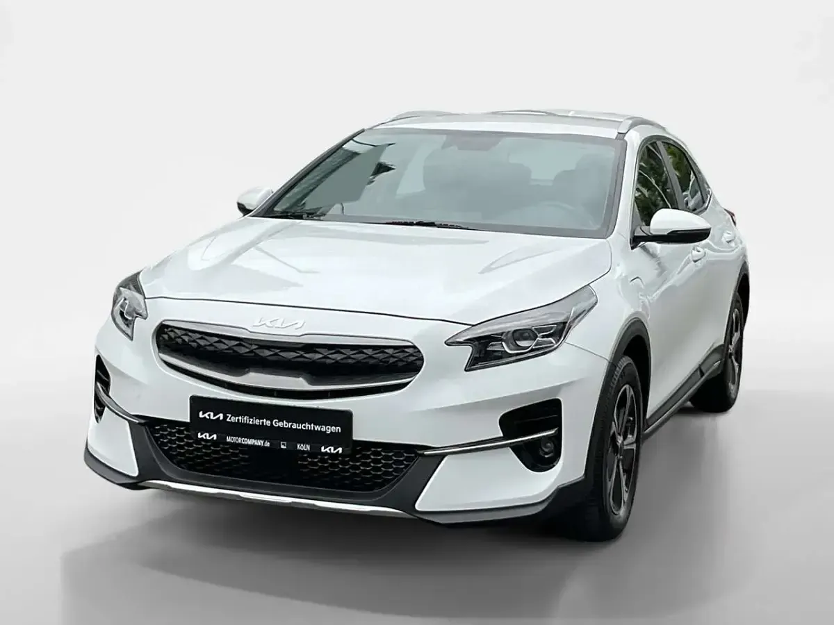 Gebraucht Kia XCeed Spirit 141 PS (103 kW) 2022 Weiß SUV
