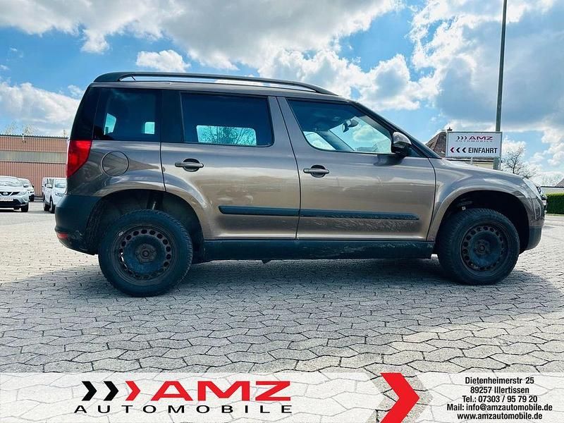 Używany Skoda Yeti Plus Edition 170 KM (125 kW) 2012 Brązowy SUV