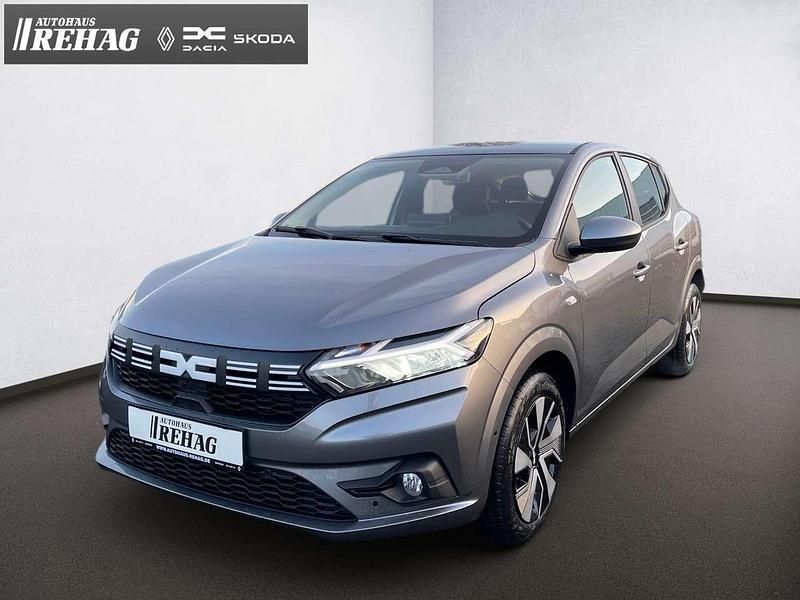 Neu Dacia Sandero Expression 91 PS (66 kW) 2025 Dolomitgrau Limousine