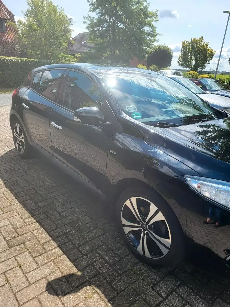 Gebraucht Renault Mégane III Bose Edition 130 PS (95 kW) 2011 Schwarz Limousine